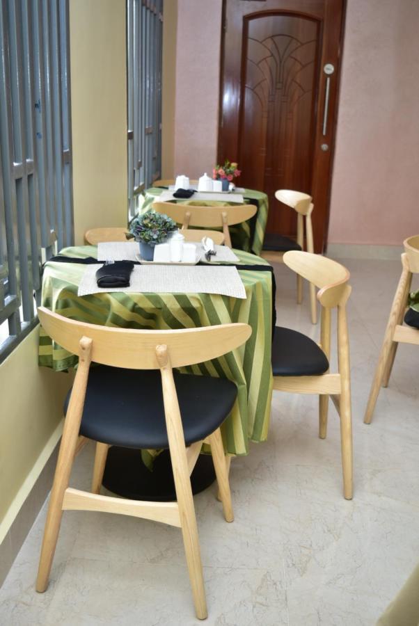 La Stanar Hotel Dodoma Extérieur photo